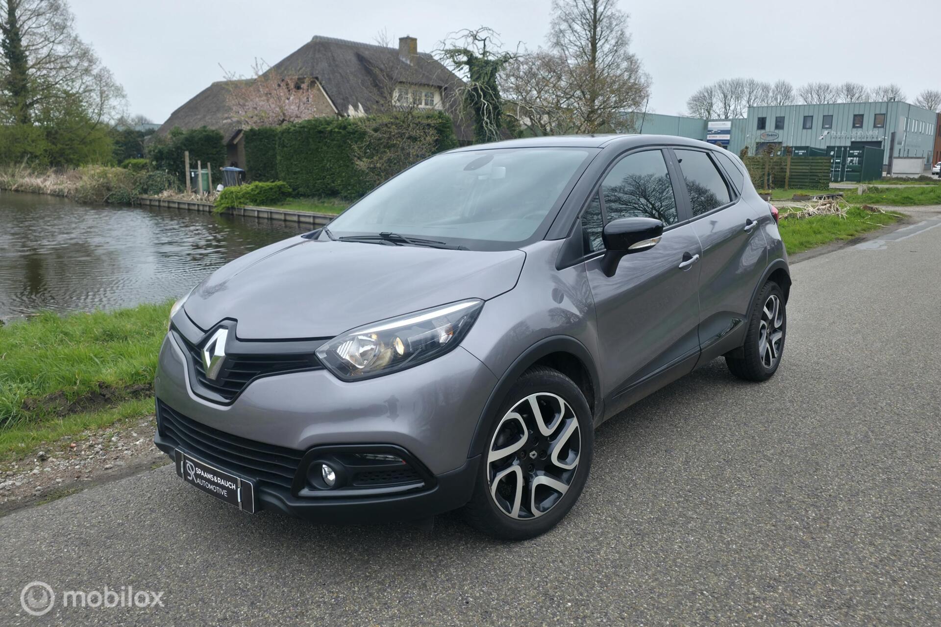 Renault Captur 1.2 TCe Dynamique / Navi / Trekhaak / Cruise 2016 - voorkant