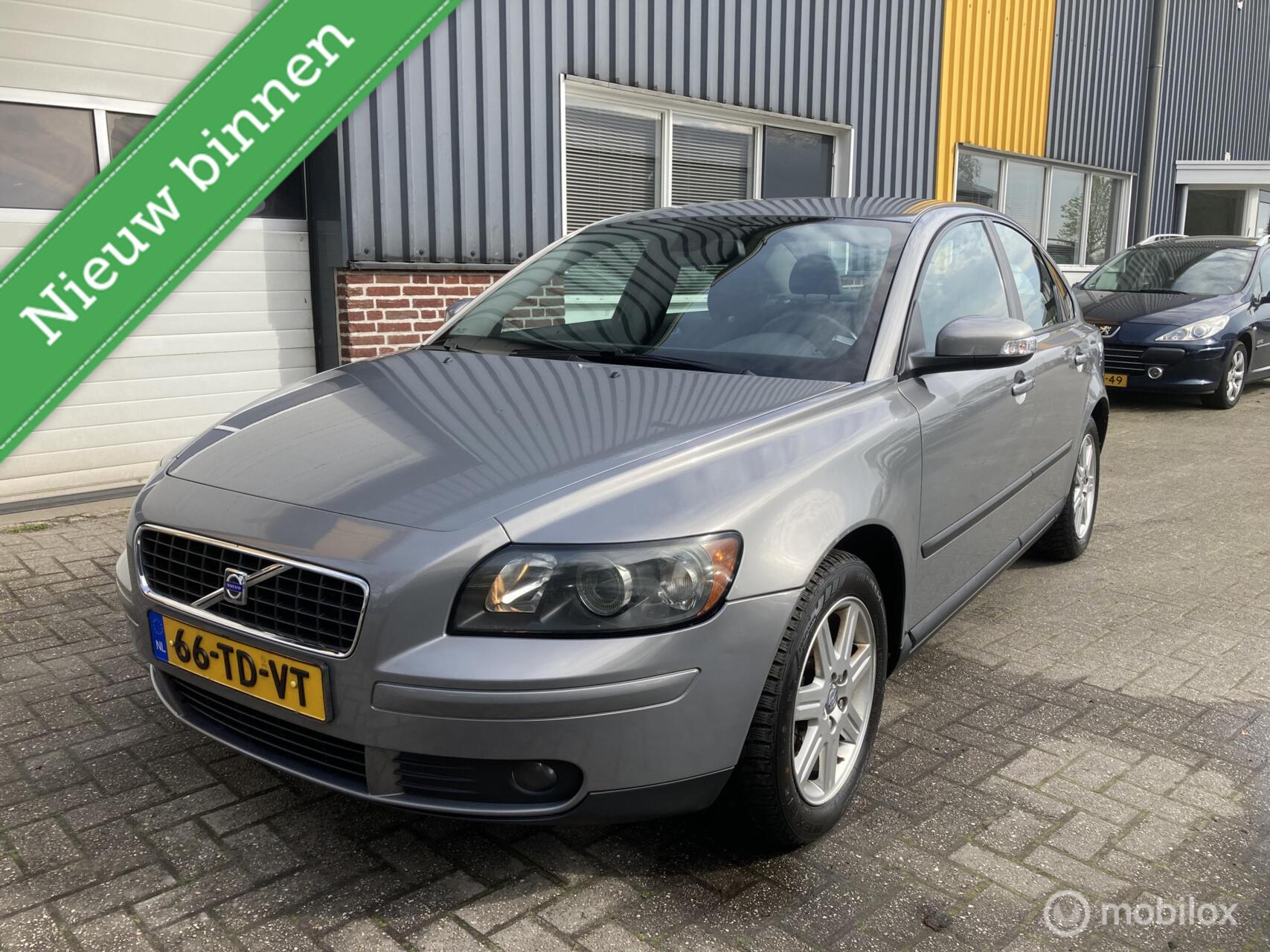 Foto van VOLVO S40