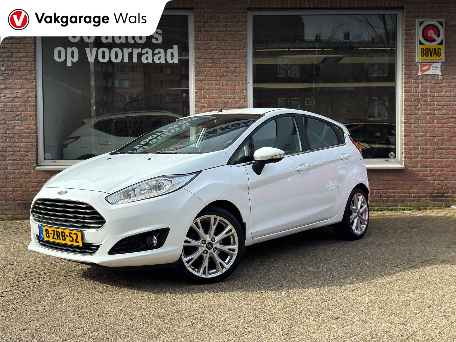Ford Fiesta 1.0 EcoBoost Titanium X | Navi | Cruise | Half leer | Airco | PDC | Velgen 2015 - voorkant