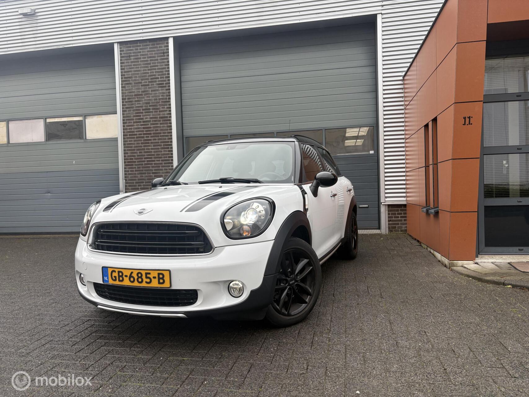 Foto van MINI COOPER