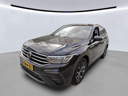 Volkswagen Tiguan 1.5 TSI Life Business 2022 - voorkant
