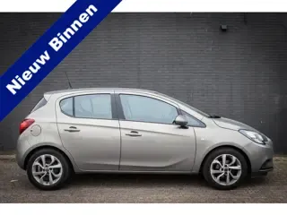 Opel Corsa 1.4 Edition 2015 - voorkant