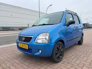 Foto van Suzuki Wagon R