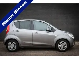 Opel Agila 1.2 Edition 2011 - voorkant
