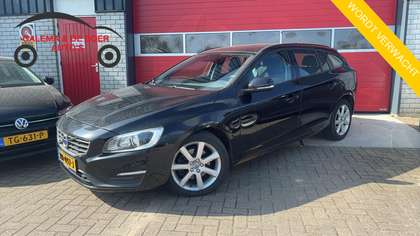 Volvo V60 2.0 D3 Summum 2016 - voorkant