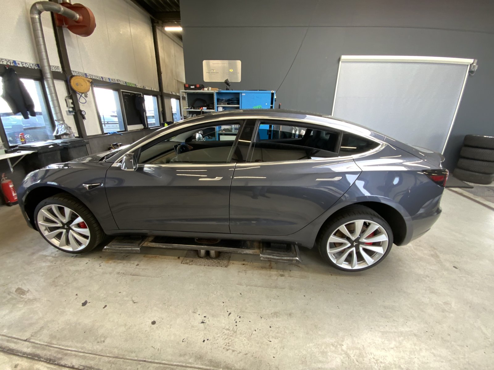 Inspectiefoto van Tesla Model 3