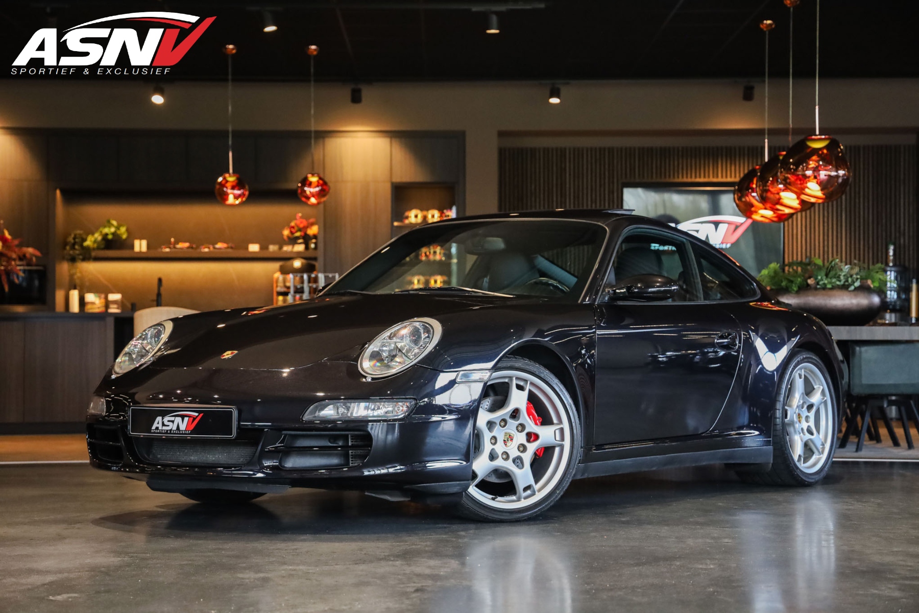 Foto van PORSCHE 911 CARRERA 4S
