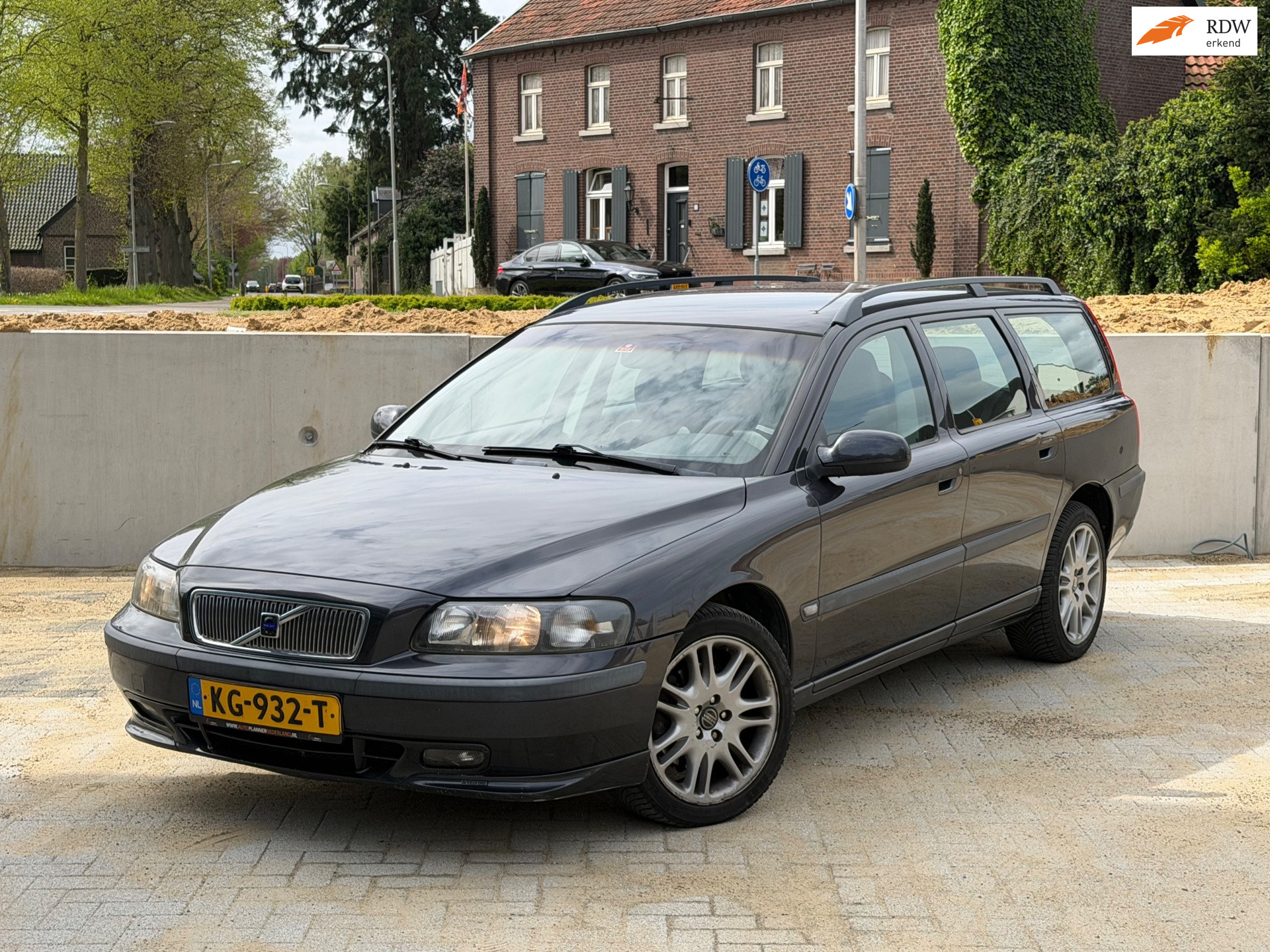Volvo V70 2.3 T-5 Geartr. C.L NAP AIRCO AUTOMAAT 2000 - voorkant