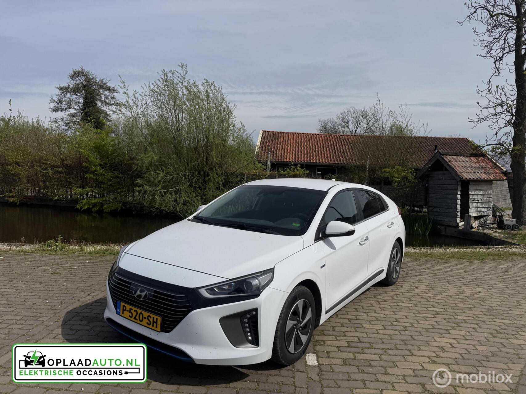 Foto van HYUNDAI IONIQ