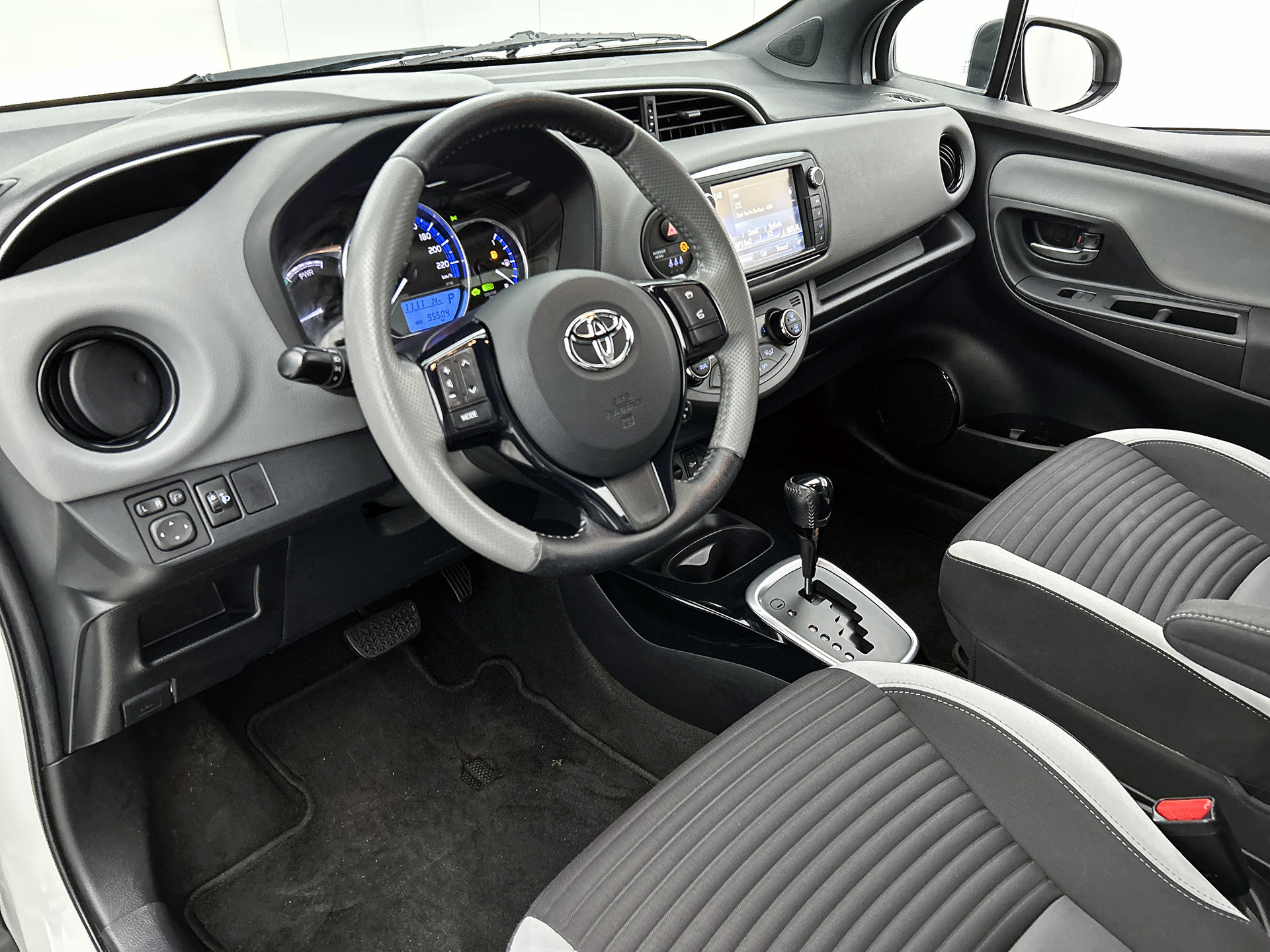Foto van Toyota Toyota Yaris Hybrid