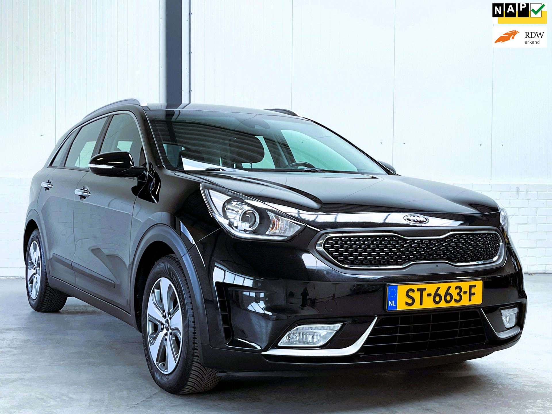 Kia Niro 1.6 GDi Hybrid DynamicLine|Trekhaak|Carplay 2018 - voorkant