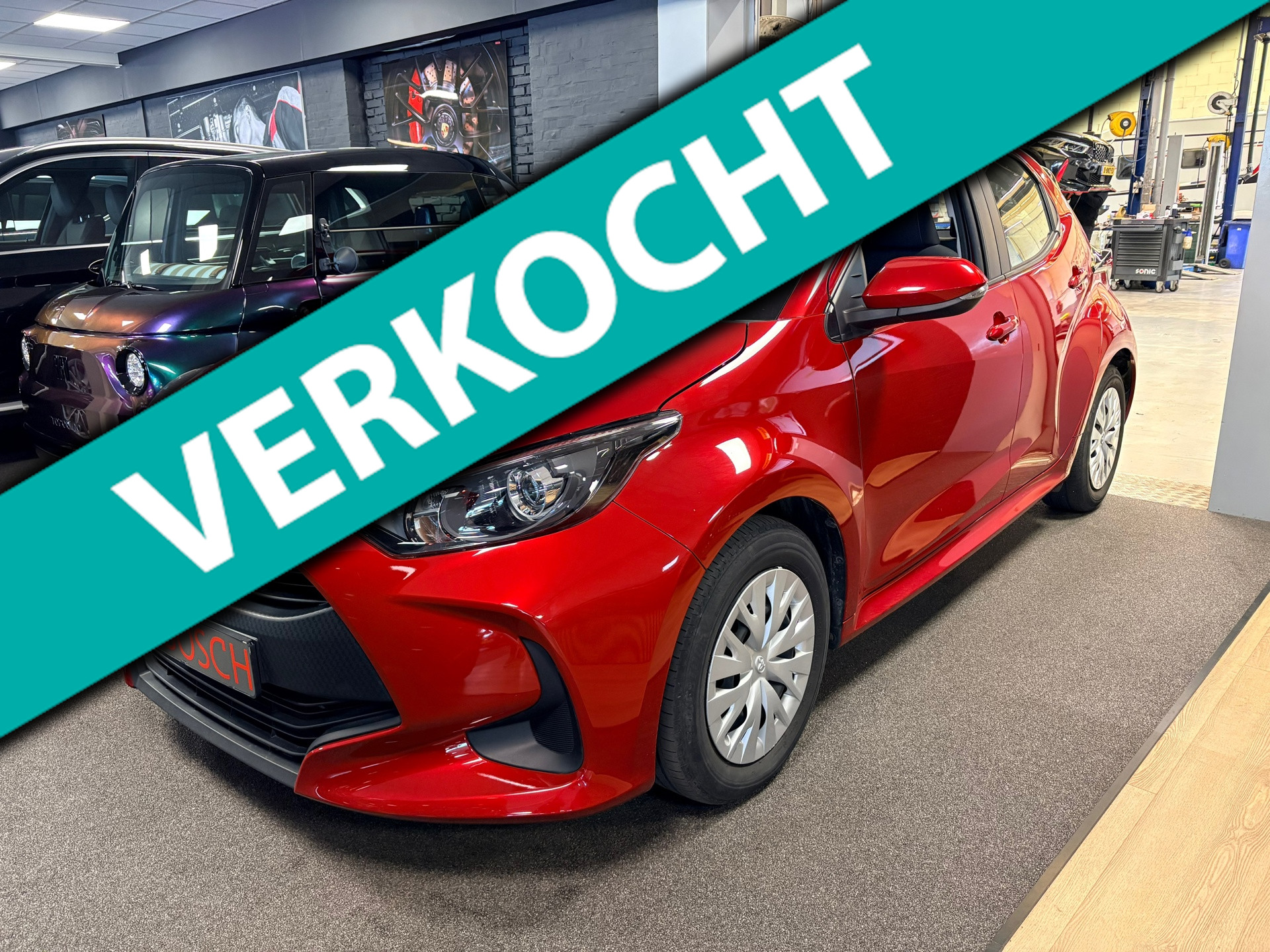 Toyota Toyota Yaris 1.5 Hybrid 115 Active / Navigatie / camera / dab / cruise-control 2022 - voorkant
