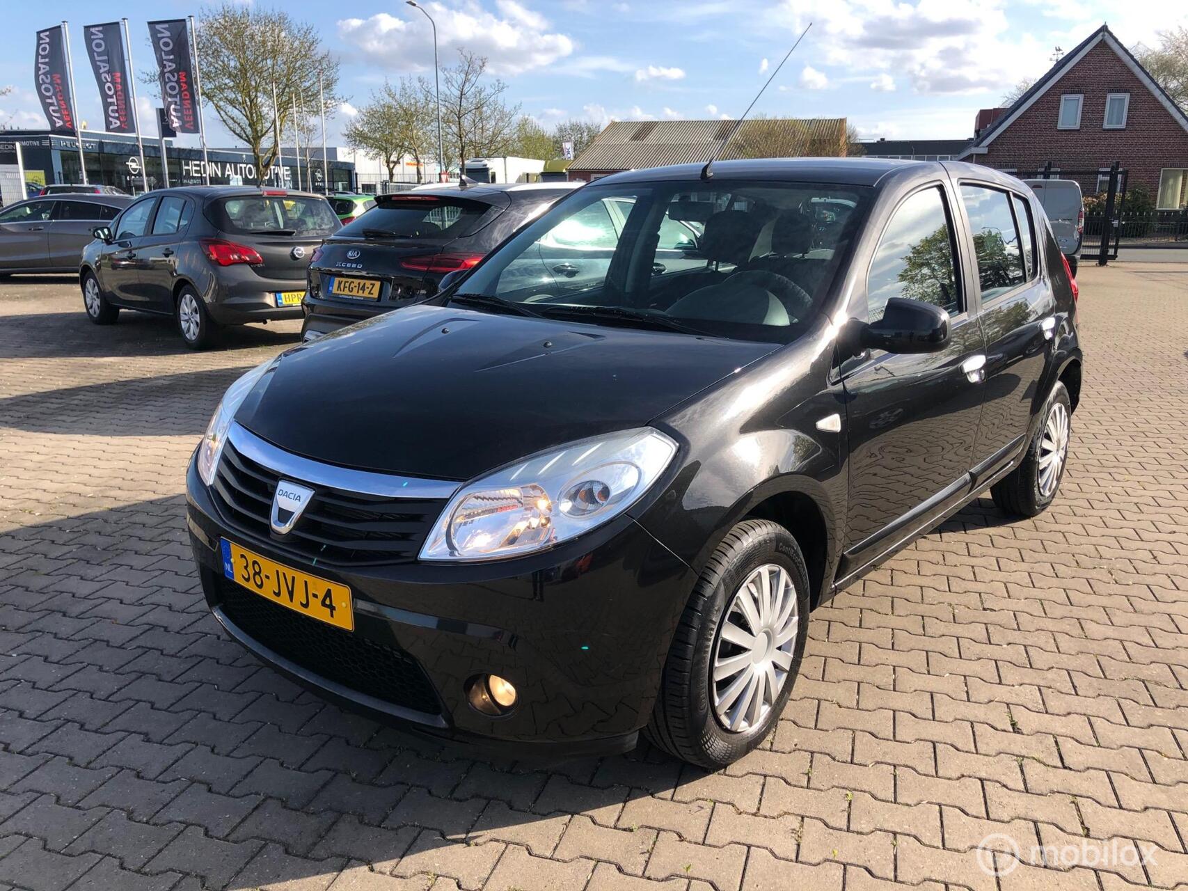 Foto van DACIA SANDERO