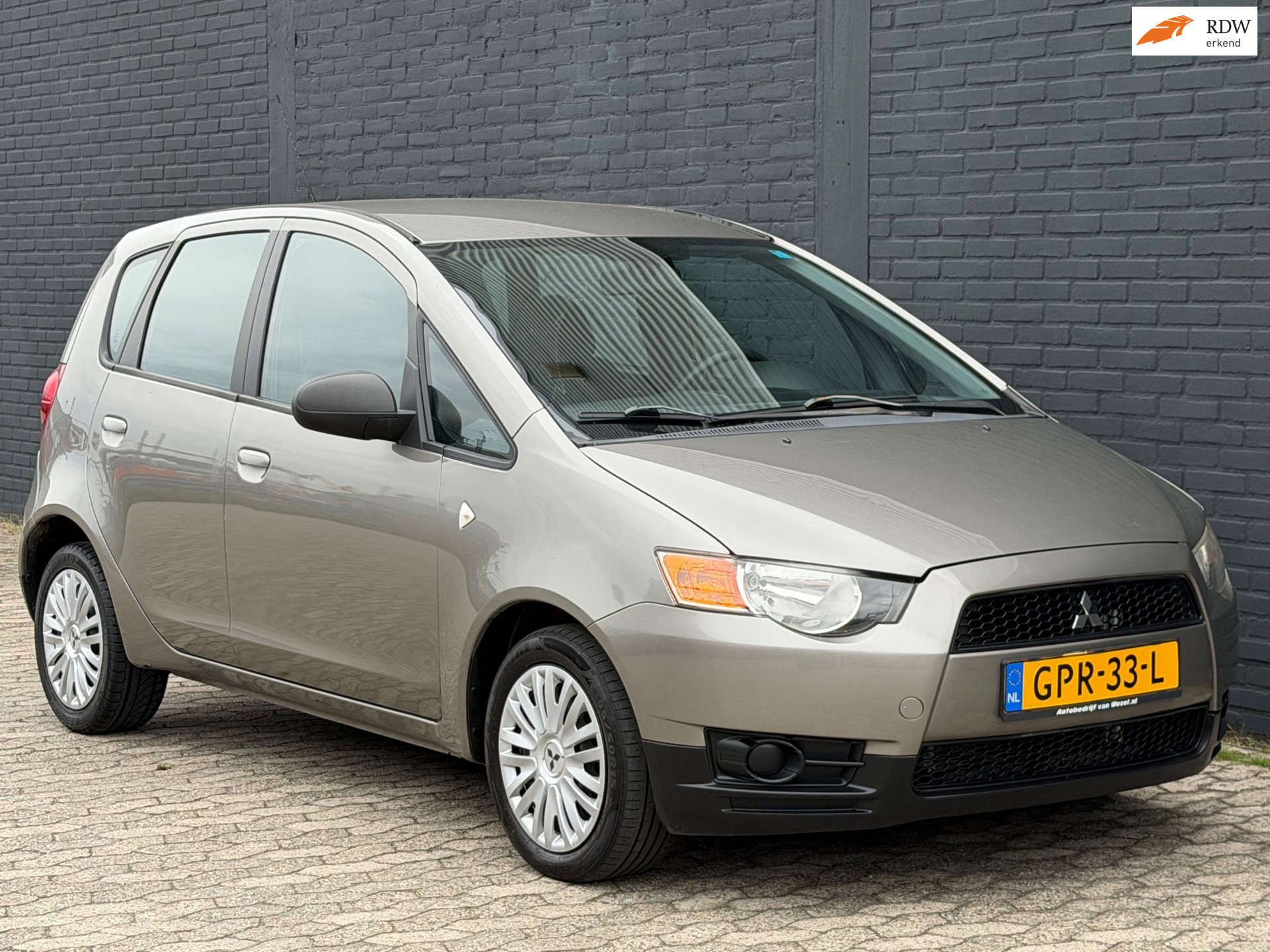 Foto van Mitsubishi Colt