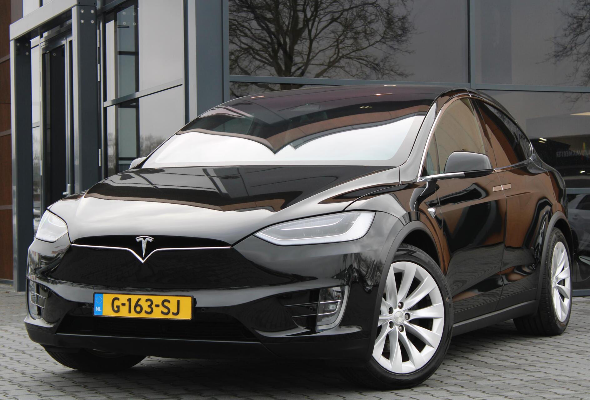 Foto van TESLA MODEL X