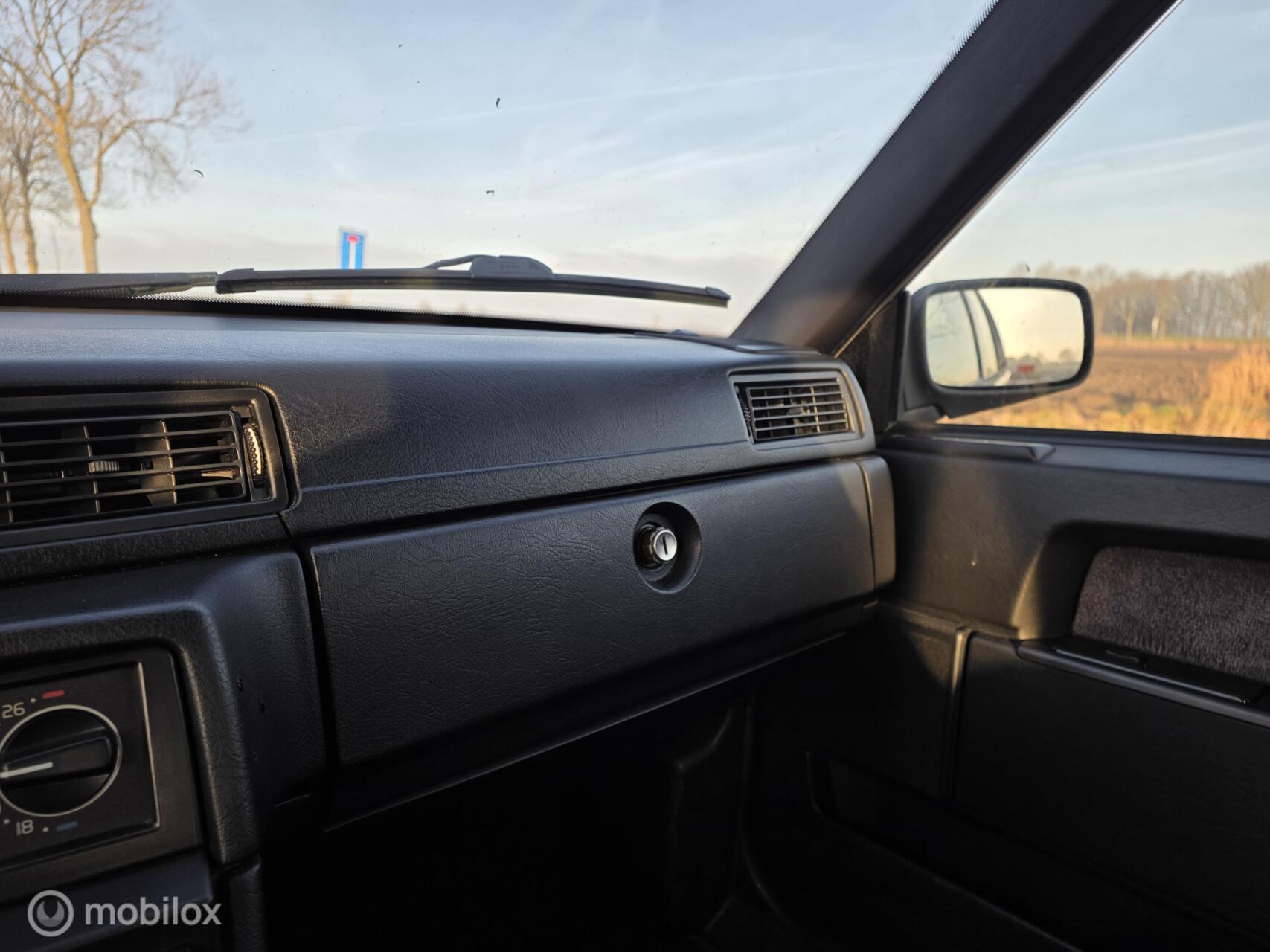 Foto van Volvo 940 GL A. U9
