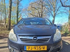 Opel Corsa 1.2-16V Color Edition 2011 - voorkant