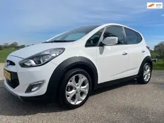 Hyundai Ix20 1.4i i-Vision 2015 - voorkant