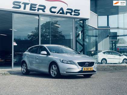 Volvo V40 1.6 D2 Momentum 2014 - voorkant