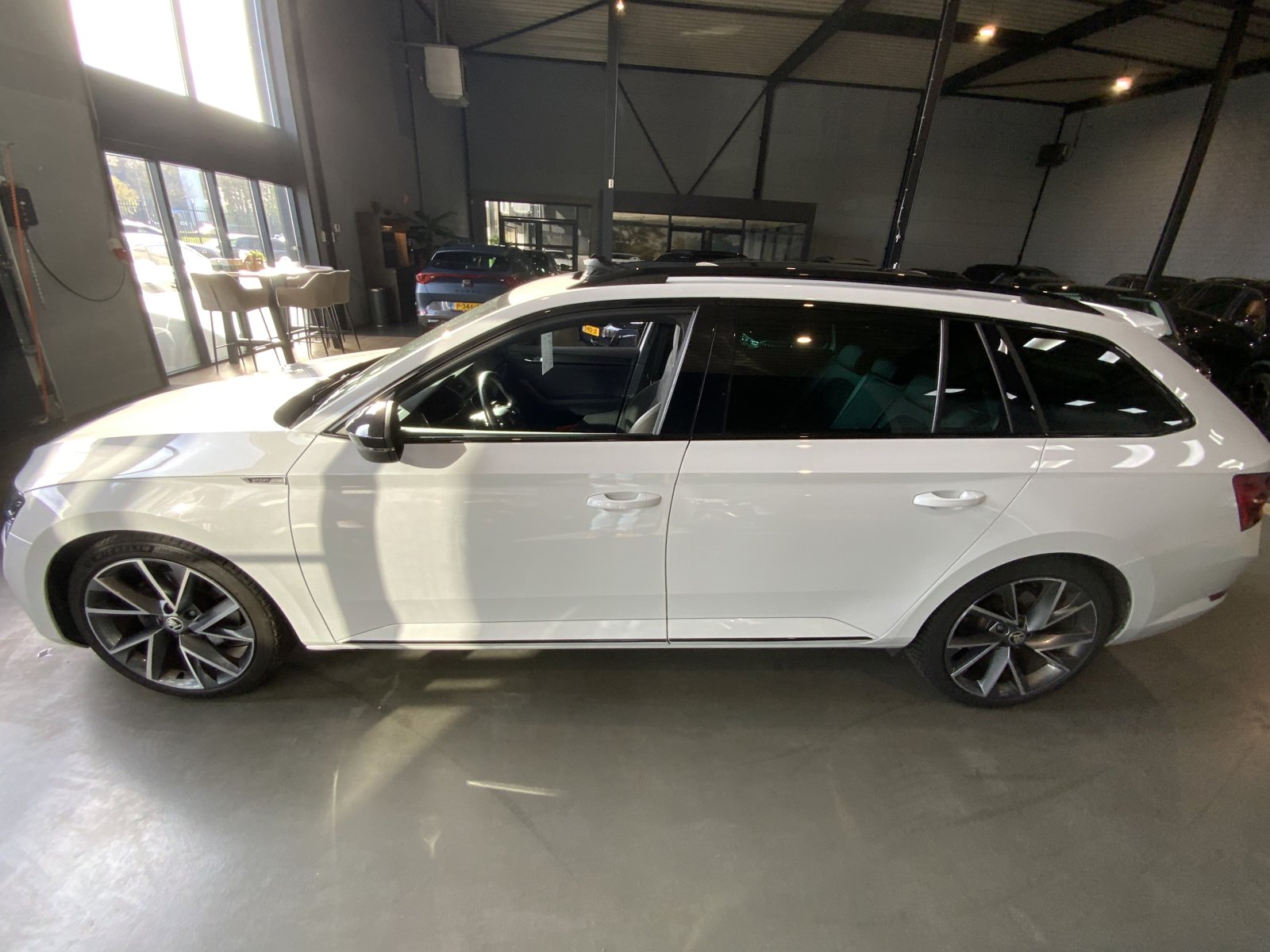Inspectiefoto van Skoda Superb Combi
