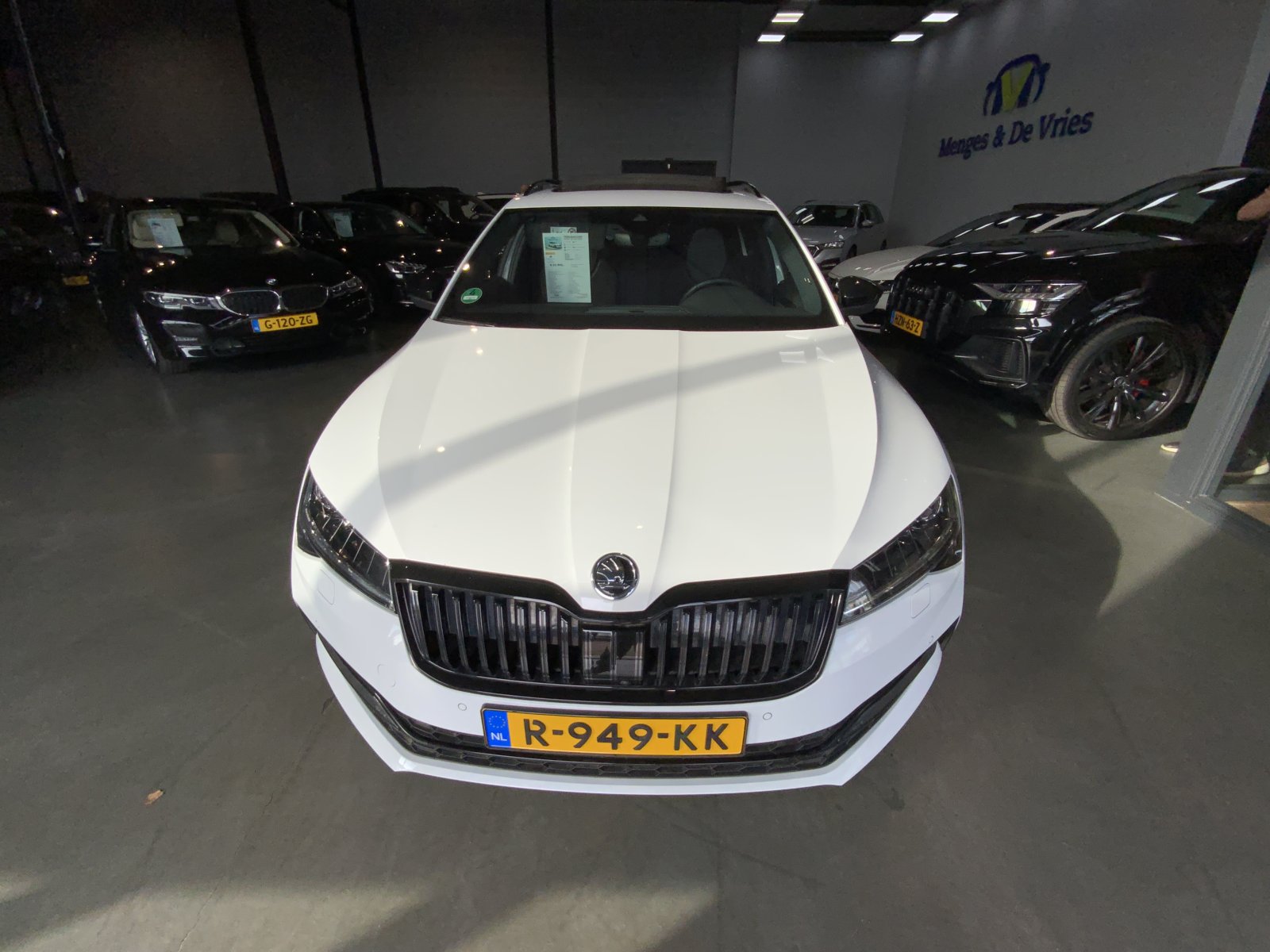 Inspectiefoto van Skoda Superb Combi