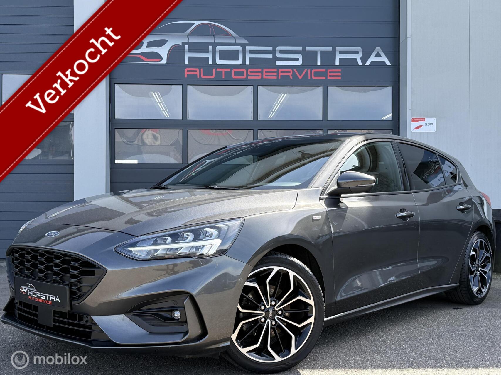 Ford Focus 1.0 EcoBoost ST Line Camera Winterpack CarPlay 18inch 2020 - voorkant