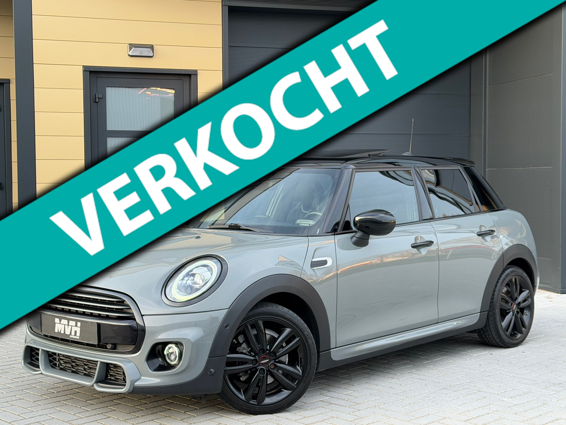 Mini Cooper 1.5 Cooper Dalston Edition - JCW - Automaat - Panorama - Ambient - Moonwalk Grey 2021 - voorkant