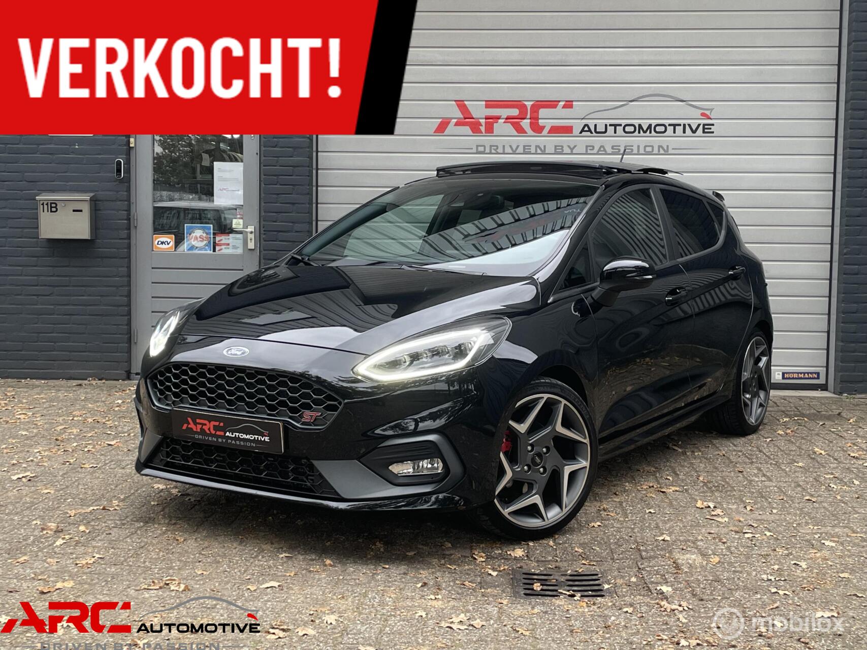 Ford Fiesta ST 1.5 EcoBoost Performance Pack PANO/B&O/CAMERA 2018 - voorkant