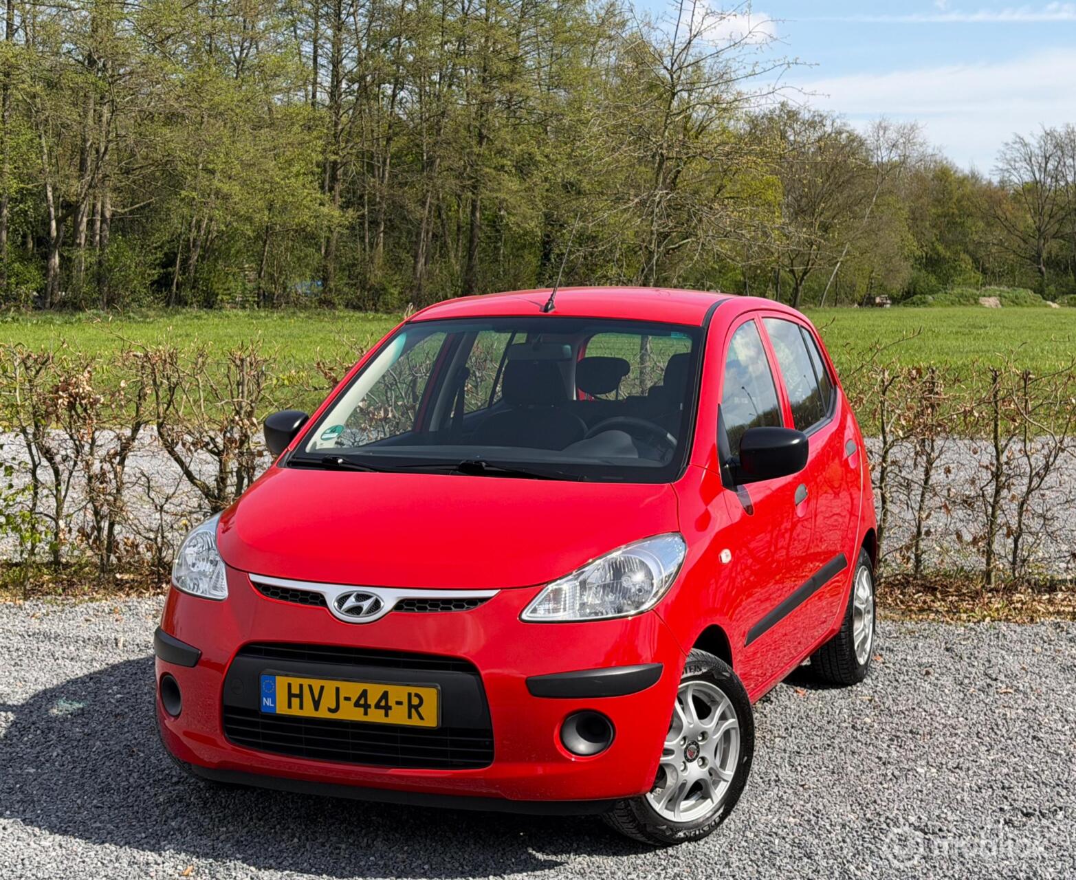 Hyundai I 10 1.1 | 5-deurs | Airco | Nieuwe APK + Distributie 2010 - voorkant