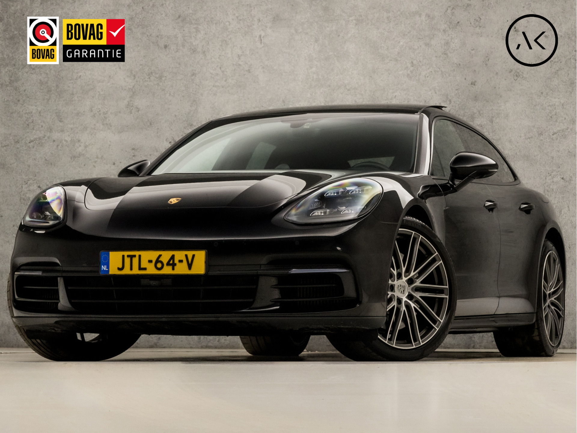 Foto van PORSCHE PANAMERA 4 E-HYBRID