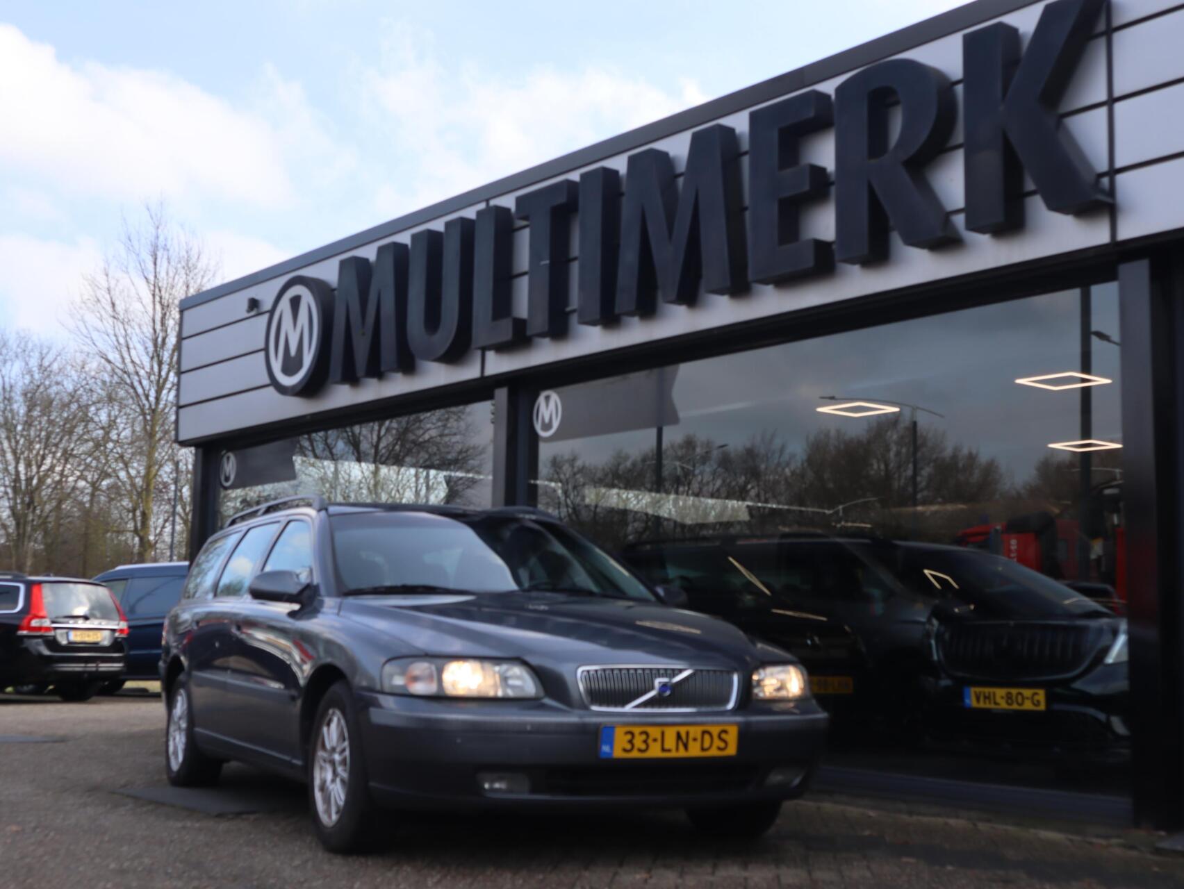 Volvo V70 2.4 Comfort Line Loop of Sloop!!!!! 2003 - voorkant