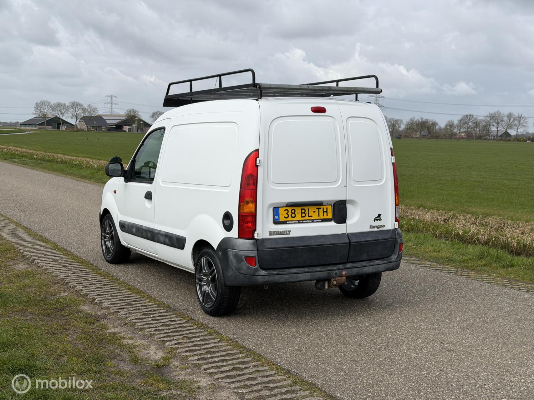 Foto van Renault Kangoo 1.2 Euro 2000