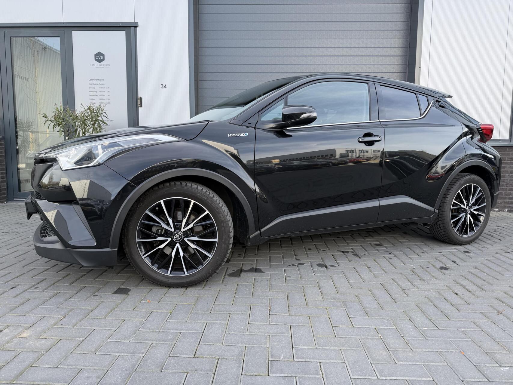 Toyota Toyota C-hr 1.8 Hybrid Energy CARPLAY|ANDROID AUTO|ALLSEASON 2018 - voorkant