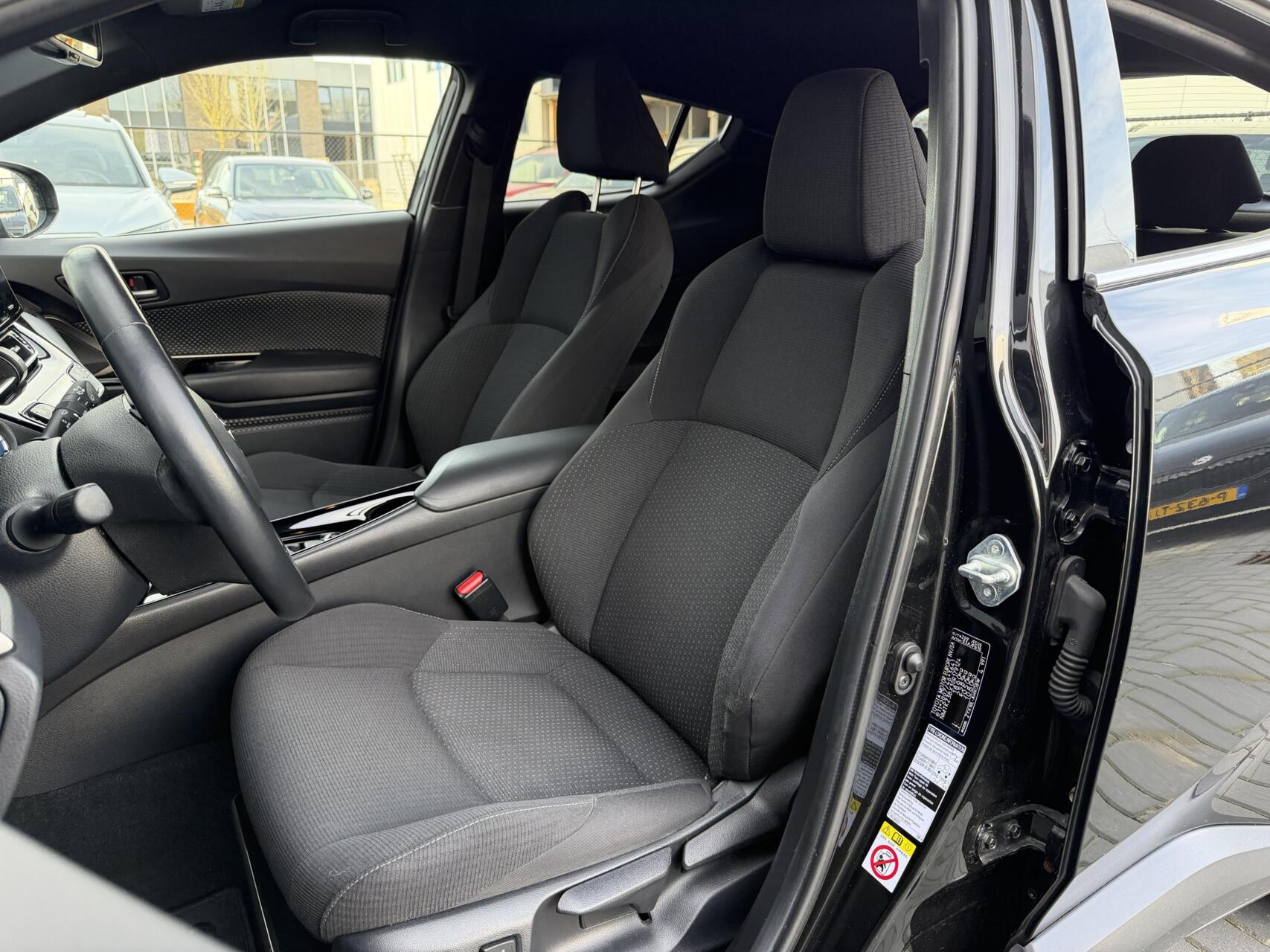Foto van Toyota Toyota C-hr