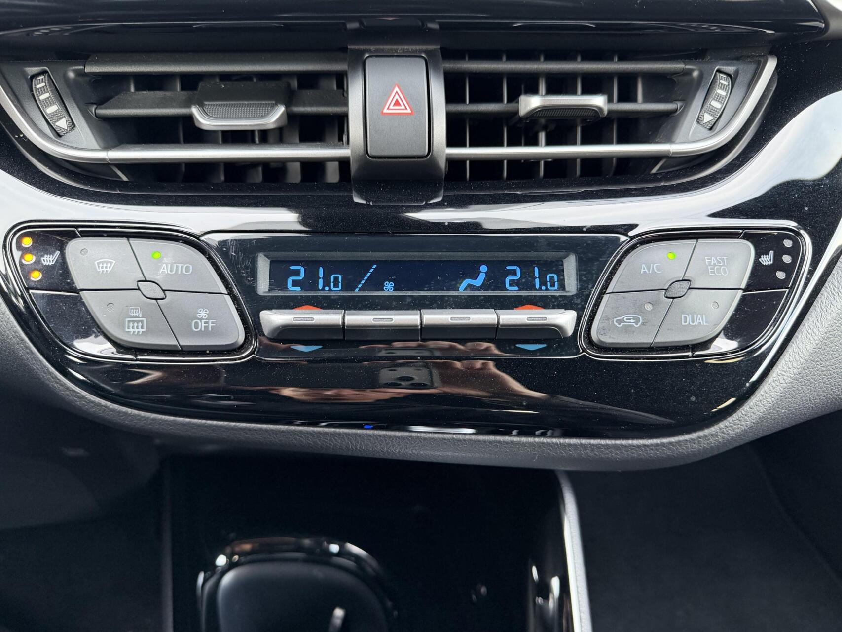 Foto van Toyota Toyota C-hr