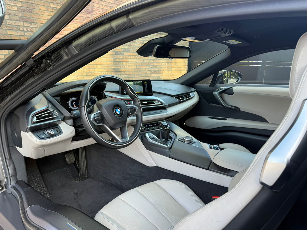 Foto van BMW I8