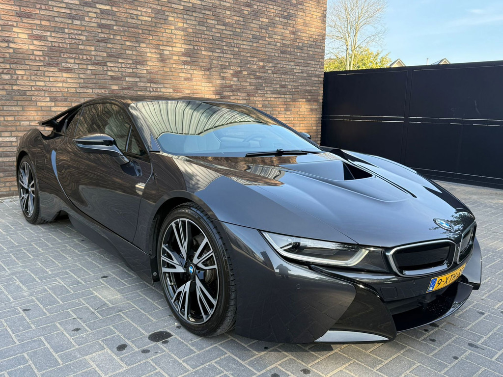 Foto van BMW I8