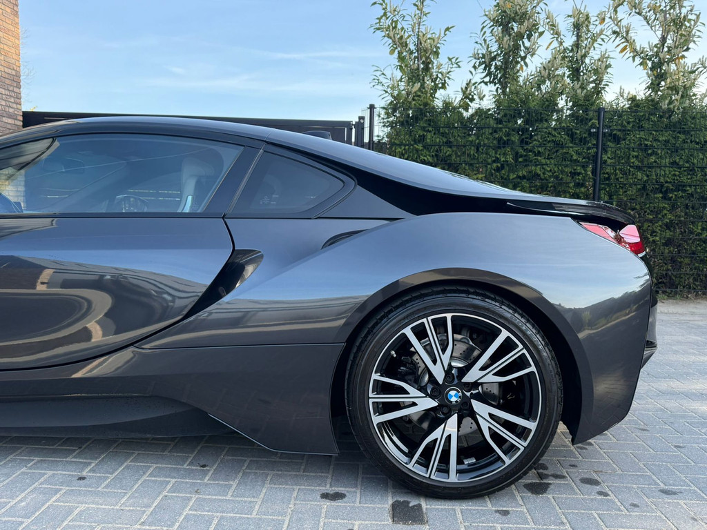 Foto van BMW I8