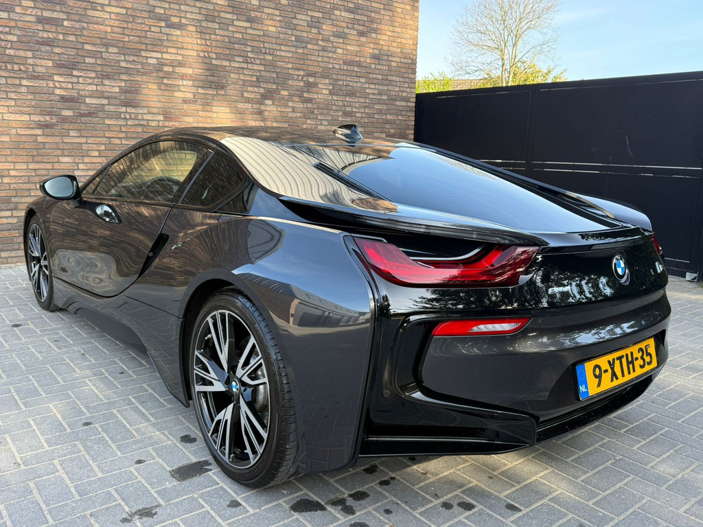Foto van BMW I8