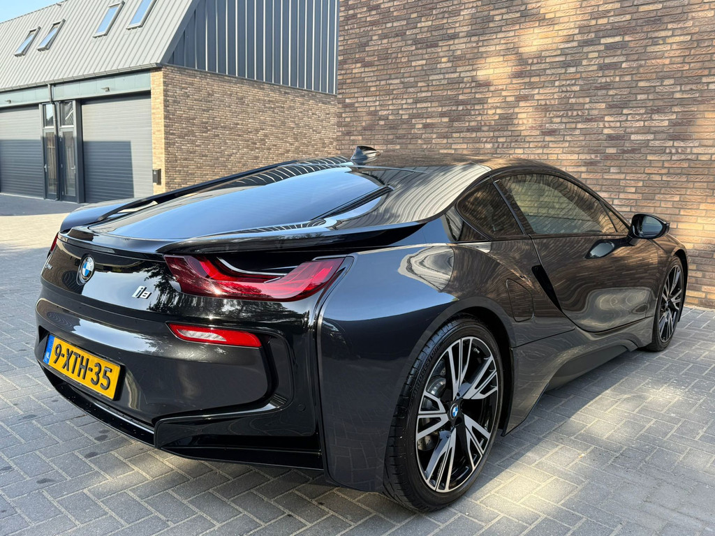 Foto van BMW I8