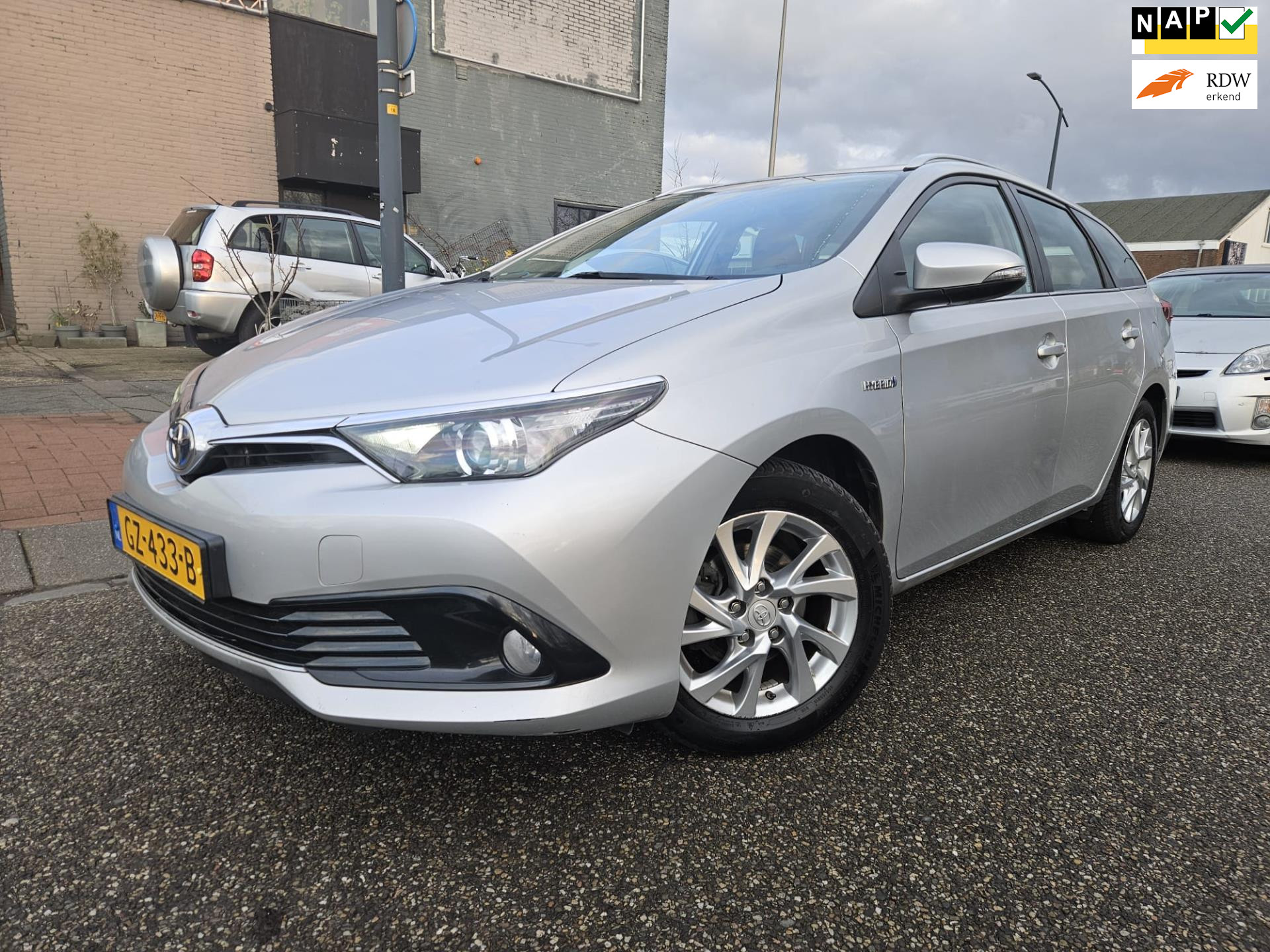 Toyota Toyota Auris 1.8 Hybrid GARANTIE Camera Navi BTW auto 2015 - voorkant