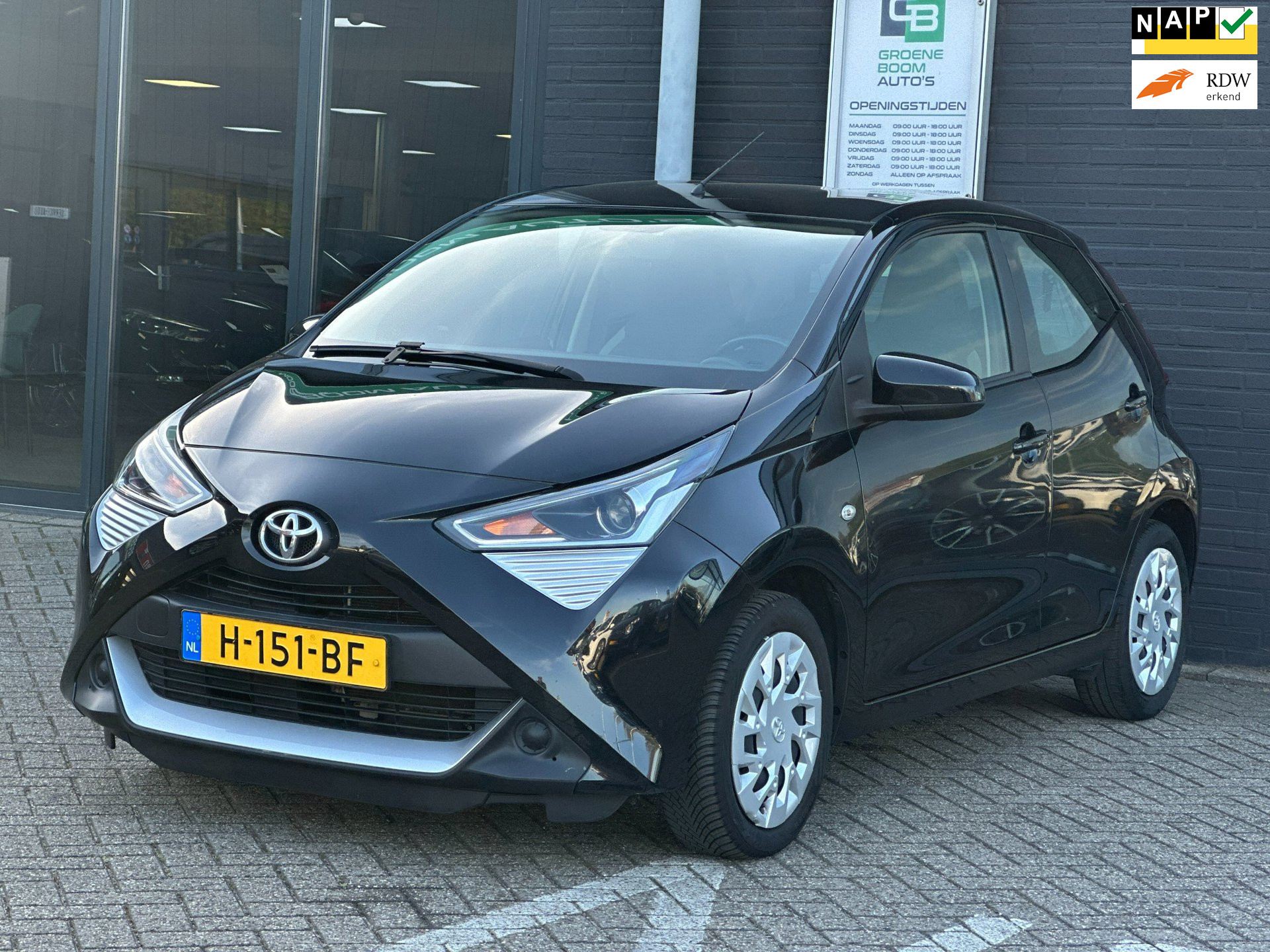 Toyota Toyota Aygo 1.0 VVT-i x-play/1STE EG/NAVI/LED/CAMERA/CRUISE. 2020 - voorkant