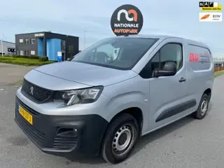 Foto van Peugeot Partner