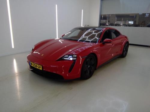 Foto van Porsche Taycan