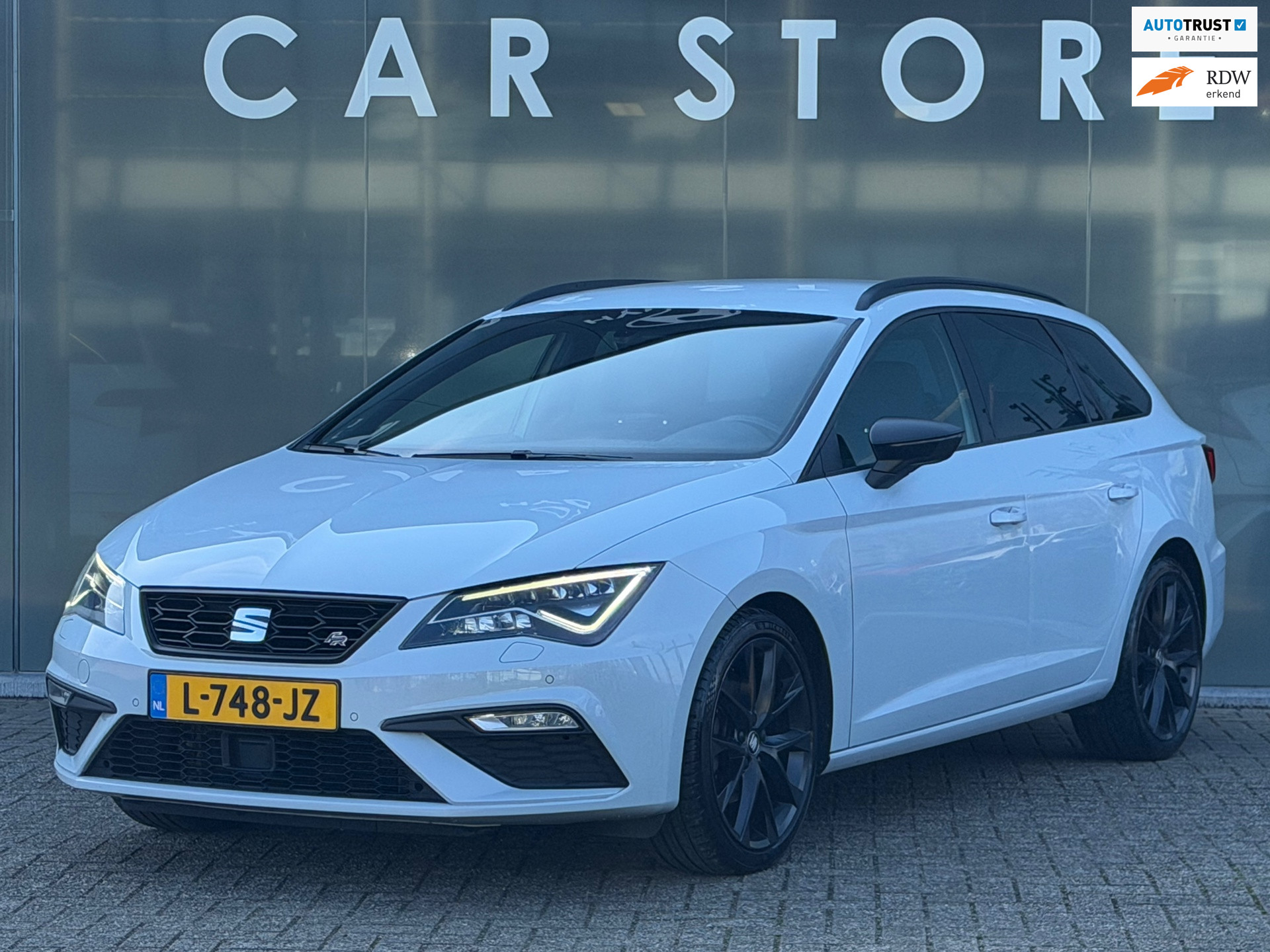 Seat Leon Sportourer 1.5 TSI FR 150PK Camera Led 2020 - voorkant