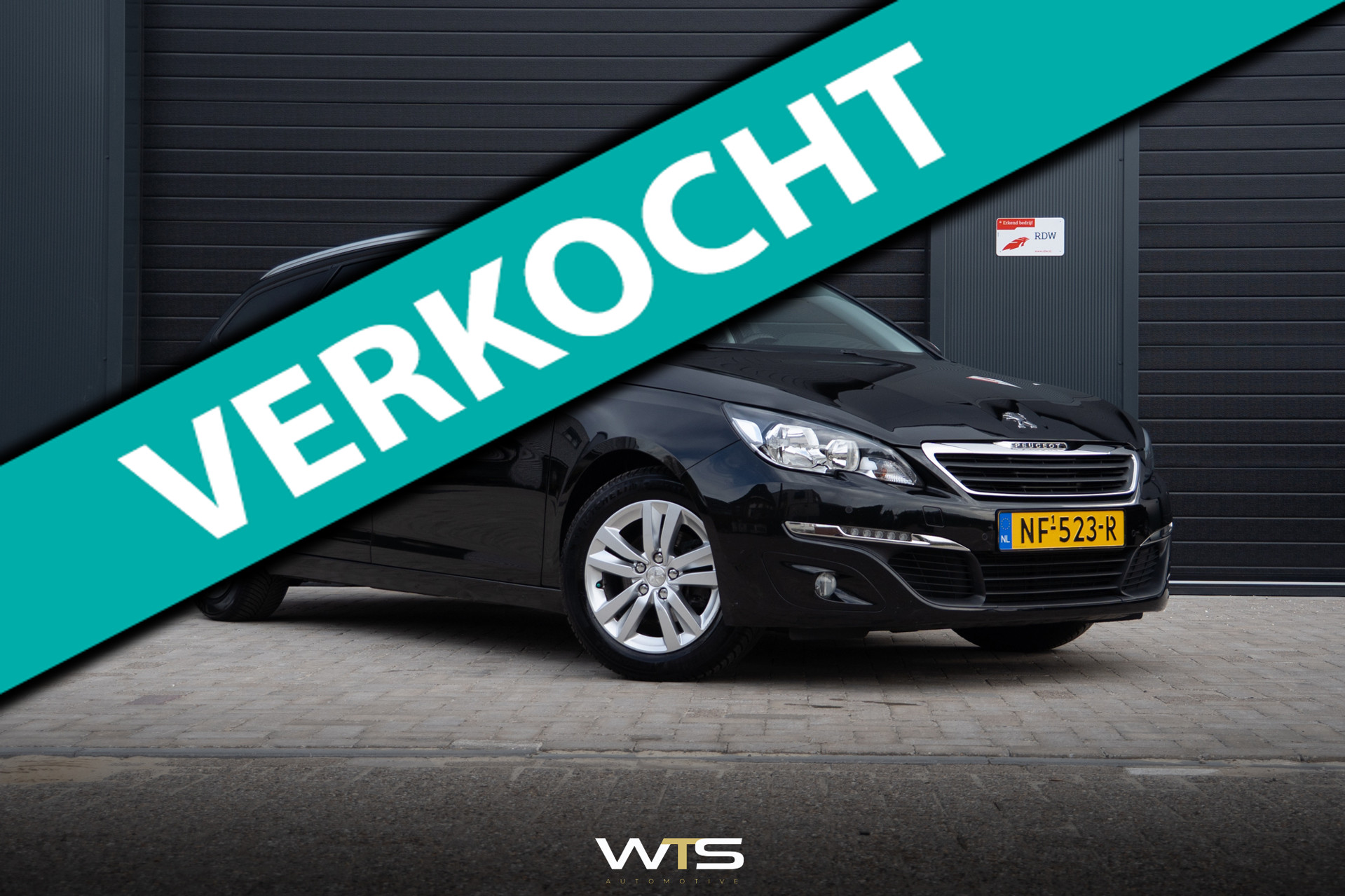 Peugeot 308 1.2 Blue Lease Executive Zwart Dealer Onderhouden | INRUIL MOGELIJK 2017 - voorkant