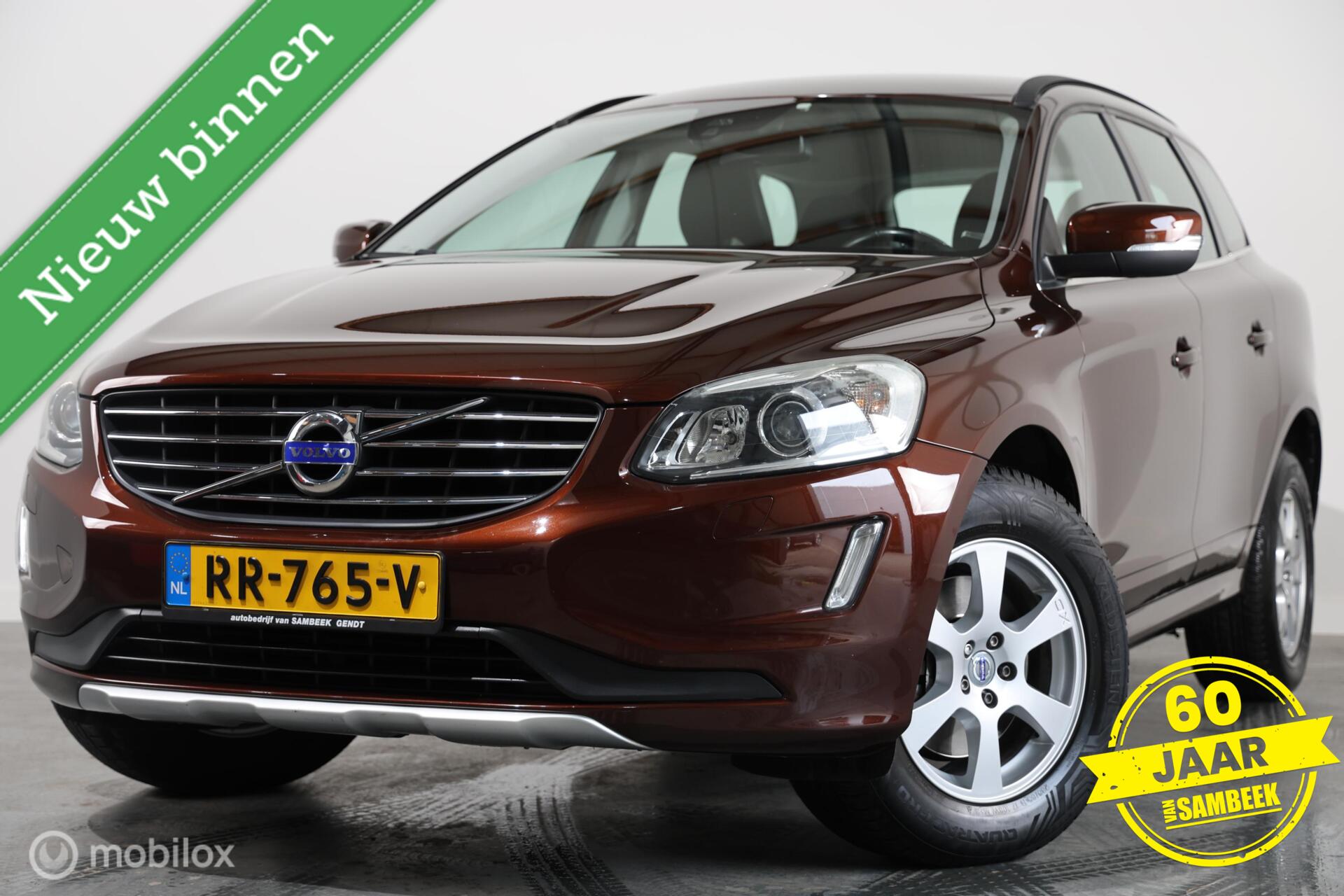 Volvo Xc60 2.0 D4 FWD Trekhaak - Dealer onderhouden - Stoelverwarming voor/achter 2015 - voorkant
