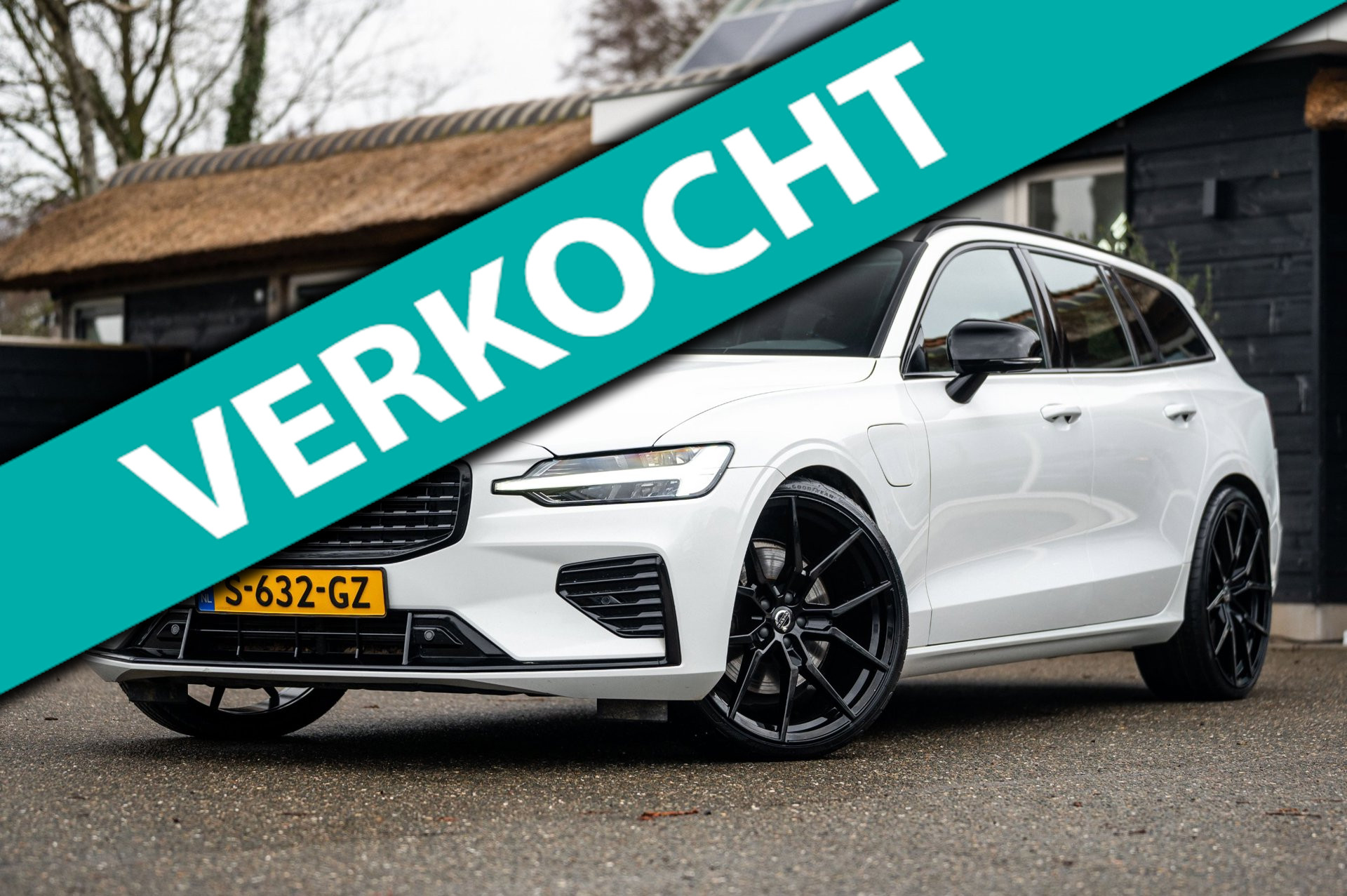 Volvo V60 2.0 T6 Recharge AWD R-Design SOH 90% I Panoramadak I Harman Kardon I 21" I HeadUp I Blis I Stuur & stoelverwarming I BTW 2020 - voorkant