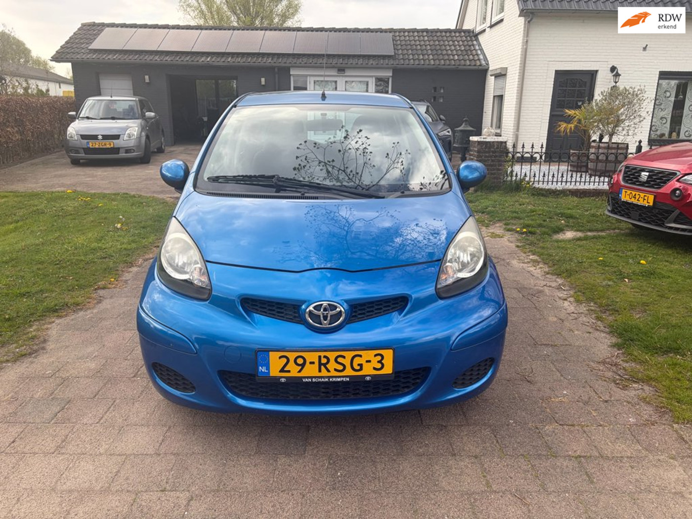 Toyota Toyota Aygo 1.0-12V Comfort 5-deurs Airco APK 2e eigenaar 2011 - voorkant