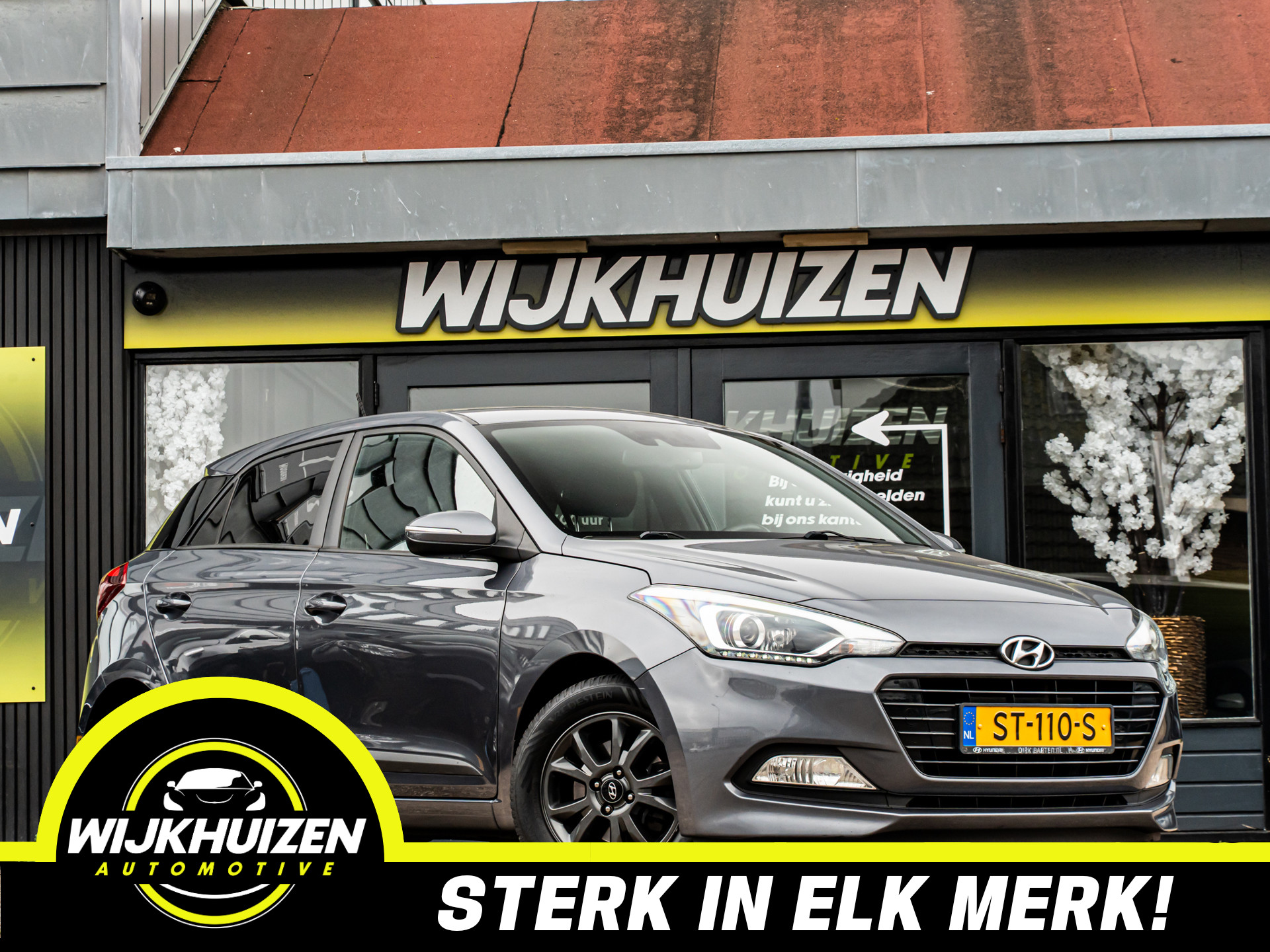 Hyundai I20 1.0 T-GDI Black Edition met Led !!! Camera !!! 15 Inch !!! Cruise !!! 2018 - voorkant